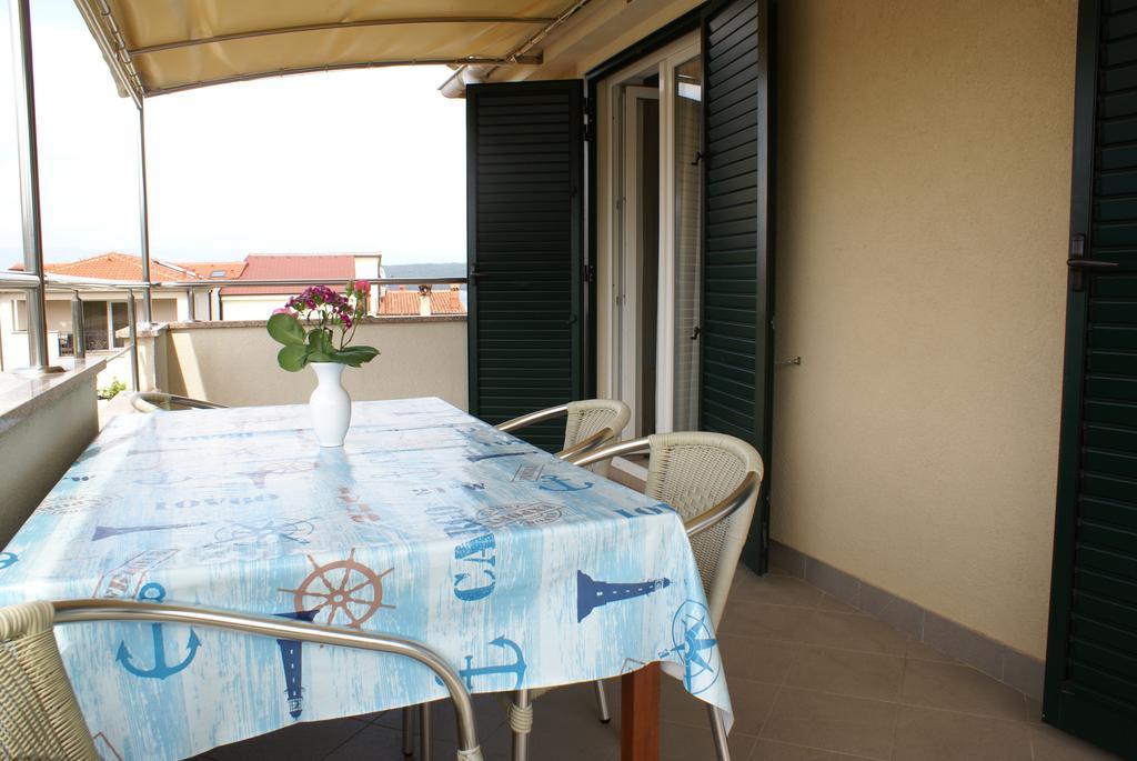 Apartments Robert Porat  Exterior foto